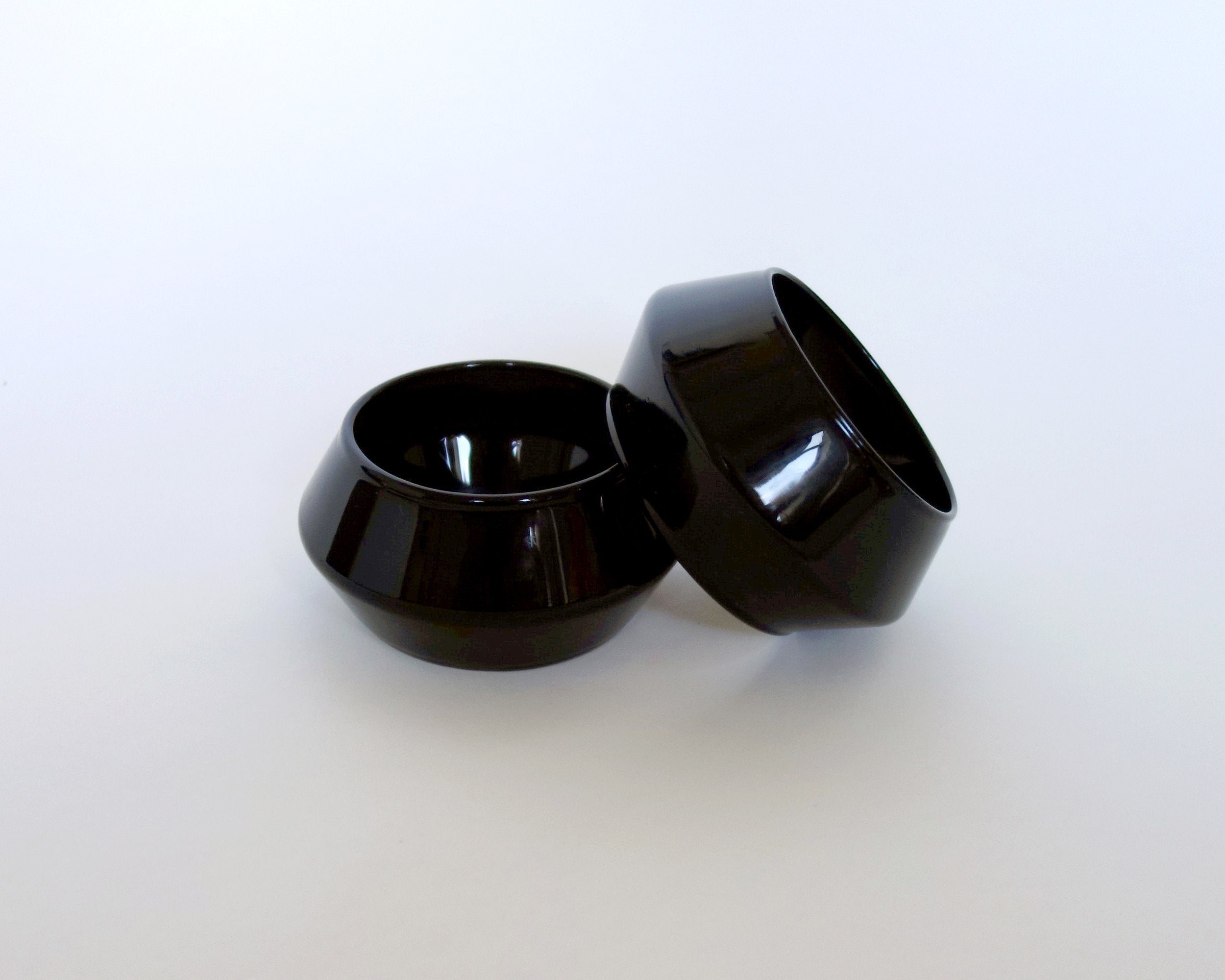 tomorrow bangle (glass)