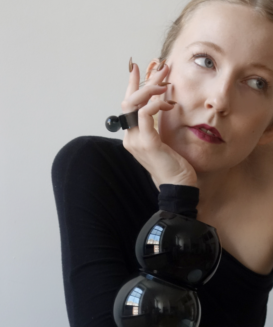 exclamation bangle (glass)