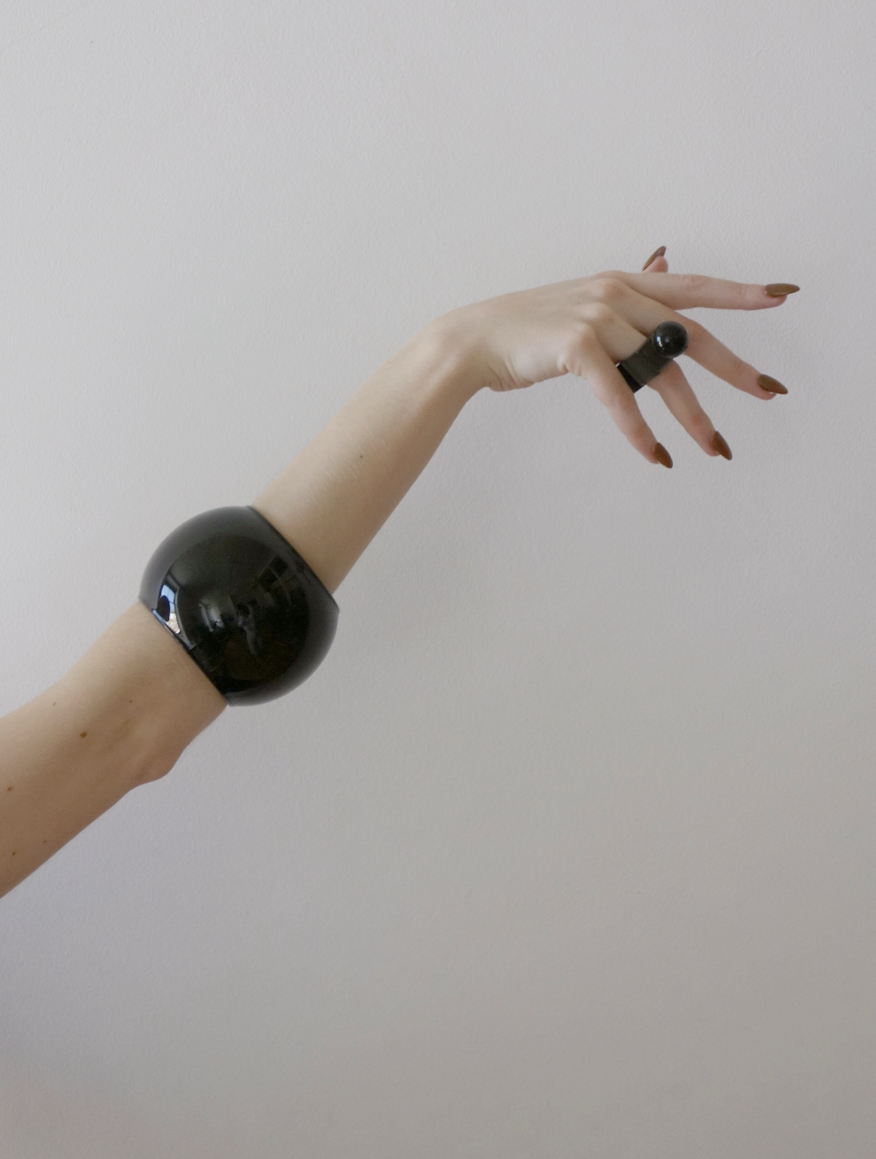 exclamation bangle (glass)